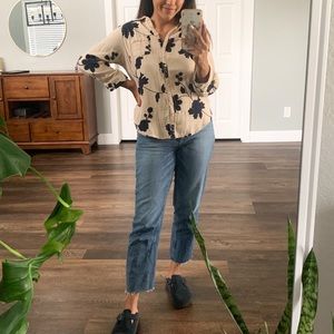 Isabella Sinclair button up